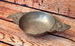 Stříbrná starožitná miska větší