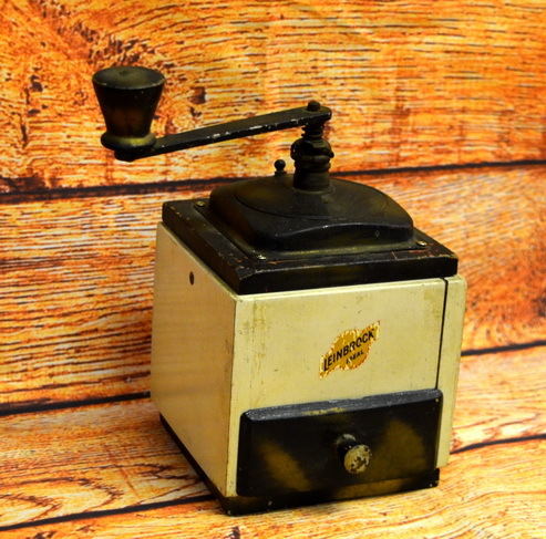 Starožitný mlýnek Leinbrock dřevěný