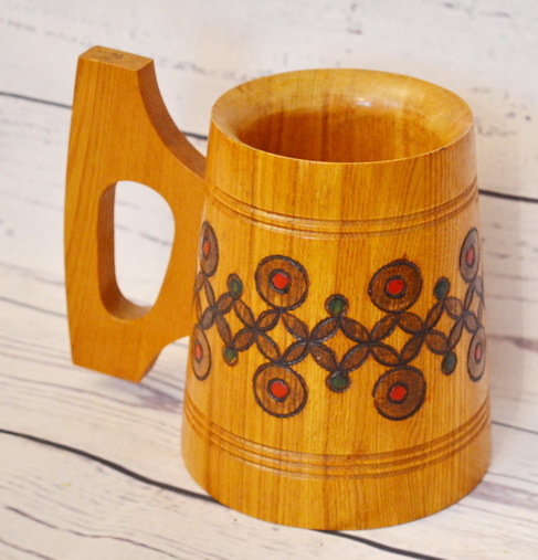 Rustikální dřevěný pivní Krigl Korbel