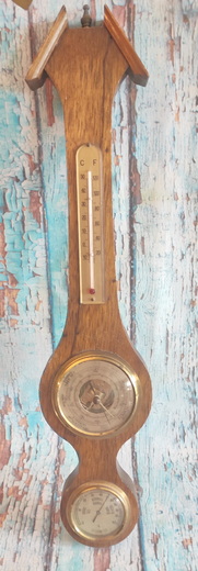 Dřevěný rustikální barometr světlý