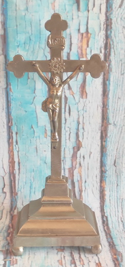 Stojací stříbrný kříž Ježíš Kristus