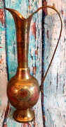 Váza barevná mosazná s uchem 29cm