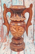 Selská dřevená vyřezávaná váza